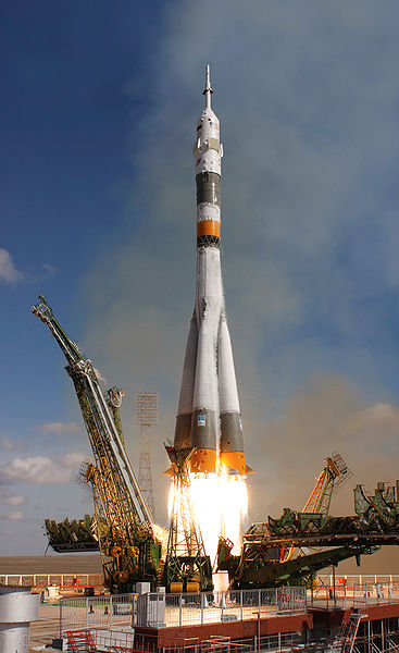 Start von Sojus TMA-13 2008 (NASA, Public Domain)